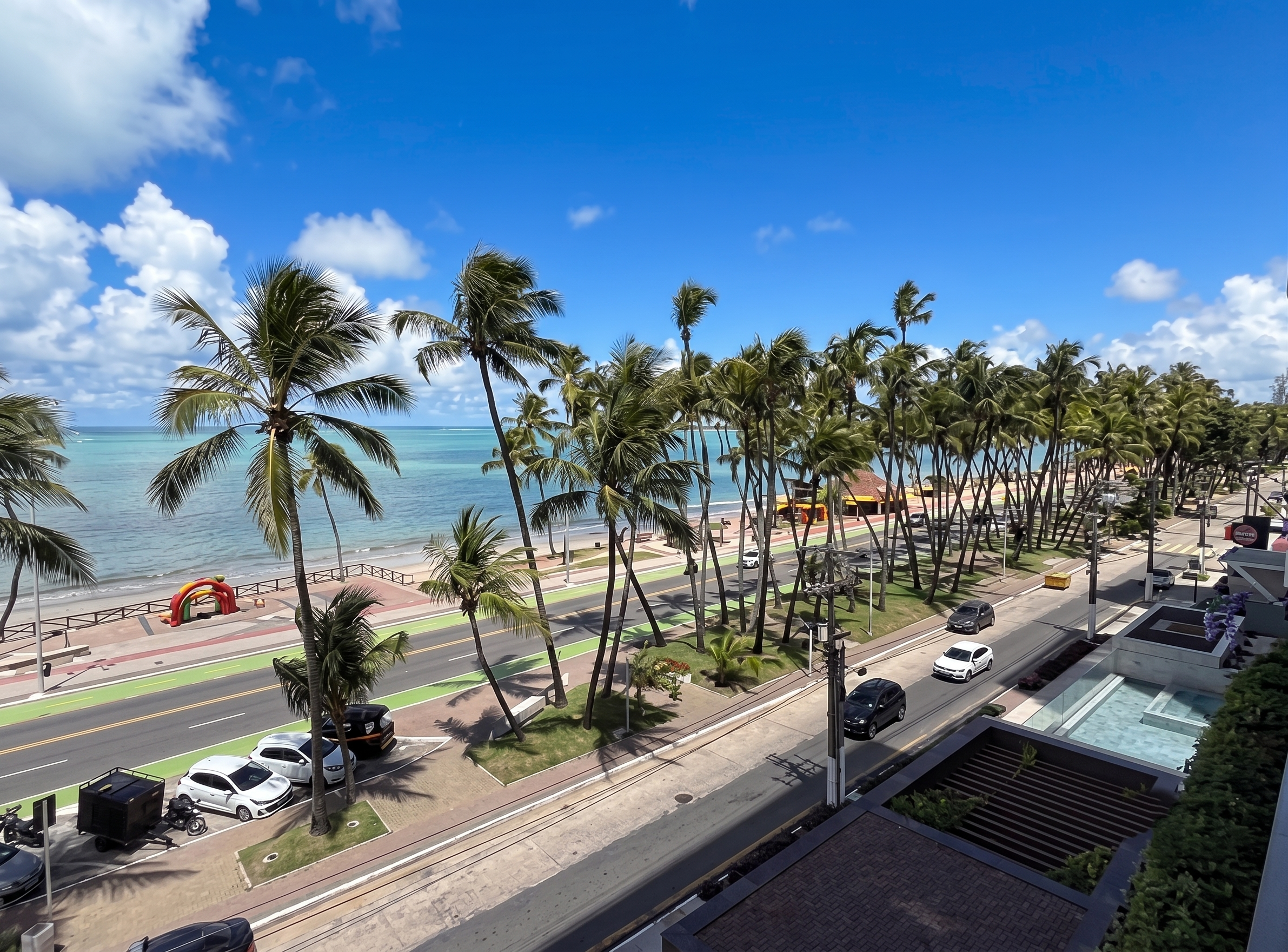 Apartamento de temporada com vista para o mar